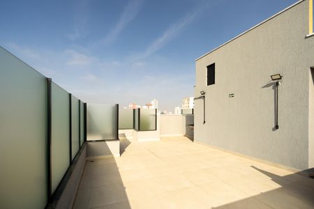 Apartamento para alugar com 33m², 2 quartos e sem vaga Apartamento para alugar com 33m², 2 quartos e sem vagaTerraço