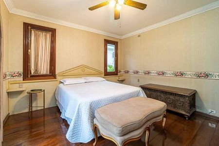 Casa à venda com 4 quartos, 550m² em Alphaville Residencial Zero, Barueri