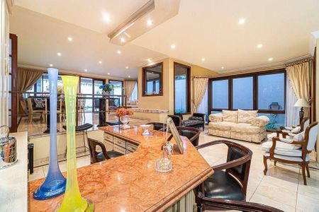 Casa à venda com 4 quartos, 550m² em Alphaville Residencial Zero, Barueri