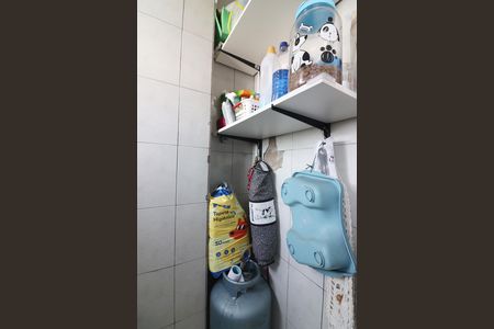 Apartamento à venda com 76m², 3 quartos e sem vagaBanheiro de serviço