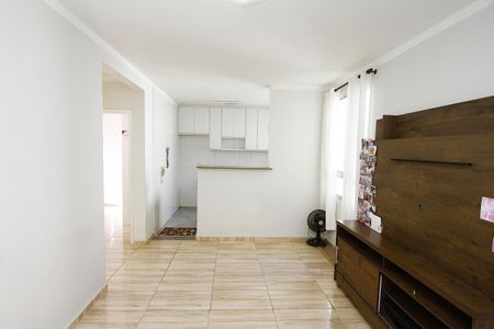 Sala de apartamento para alugar com 2 quartos, 45m² em Camargos, Belo Horizonte