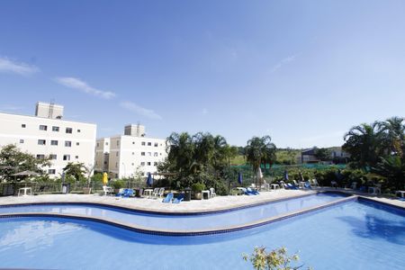 Apartamento para alugar com 45m², 2 quartos e 1 vagaÁrea comum - Piscina
