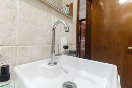 Casa à venda com 84m², 2 quartos e 1 vaga Casa à venda com 84m², 2 quartos e 1 vagaBanheiro