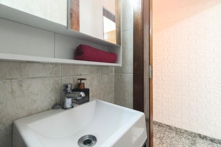 Casa à venda com 84m², 2 quartos e 1 vaga Casa à venda com 84m², 2 quartos e 1 vagaLavabo