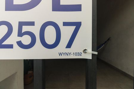 Casa à venda com 84m², 2 quartos e 1 vaga Casa à venda com 84m², 2 quartos e 1 vagaFachada - Placa Código WYNY-1032