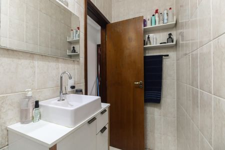 Casa à venda com 84m², 2 quartos e 1 vaga Casa à venda com 84m², 2 quartos e 1 vagaBanheiro