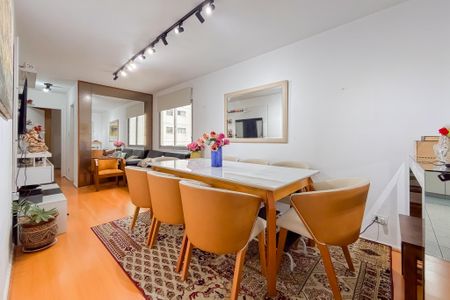 Sala de apartamento à venda com 3 quartos, 72m² em Vila Monumento, São Paulo