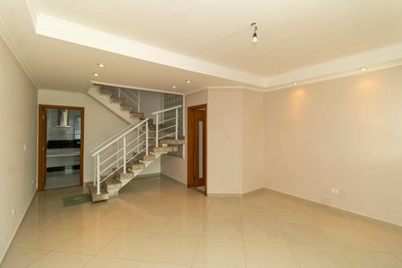 Casa à venda com 125m², 3 quartos e 2 vagasSala