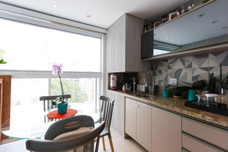 Apartamento à venda com 78m², 2 quartos e 2 vagas Apartamento à venda com 78m², 2 quartos e 2 vagasVaranda