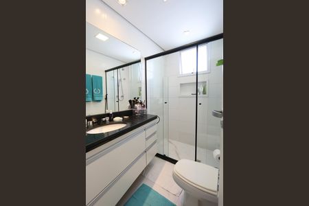 Apartamento à venda com 78m², 2 quartos e 2 vagas Apartamento à venda com 78m², 2 quartos e 2 vagasBanheiro da Suíte