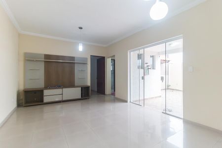 Sala de casa para alugar com 2 quartos, 90m² em Vila Jundiai, Mogi das Cruzes
