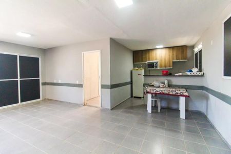 Apartamento para alugar com 46m², 2 quartos e 1 vaga Apartamento para alugar com 46m², 2 quartos e 1 vagaÁrea comum - Salão de Festas