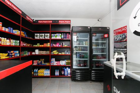 Apartamento para alugar com 46m², 2 quartos e 1 vaga Apartamento para alugar com 46m², 2 quartos e 1 vagaÁrea comum - Mercadinho