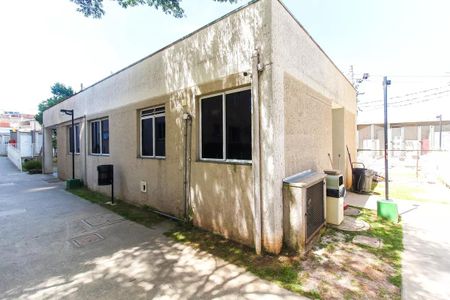 Apartamento para alugar com 46m², 2 quartos e 1 vaga Apartamento para alugar com 46m², 2 quartos e 1 vagaÁrea comum - Salão de Festas