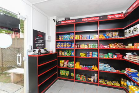 Apartamento para alugar com 46m², 2 quartos e 1 vaga Apartamento para alugar com 46m², 2 quartos e 1 vagaÁrea comum - Mercadinho