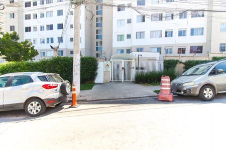 Apartamento para alugar com 46m², 2 quartos e 1 vaga Apartamento para alugar com 46m², 2 quartos e 1 vagaFachada