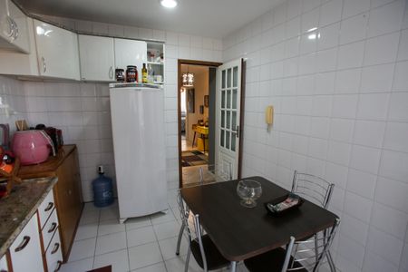 Apartamento à venda com 92m², 3 quartos e 1 vagaCozinha