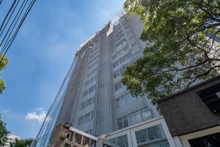 Apartamento à venda com 108m², 3 quartos e 1 vaga Apartamento à venda com 108m², 3 quartos e 1 vagaFachada