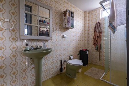 Apartamento à venda com 108m², 3 quartos e 1 vaga Apartamento à venda com 108m², 3 quartos e 1 vagaBanheiro da Suíte