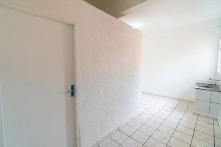 Casa para alugar com 38m², 1 quarto e sem vaga Casa para alugar com 38m², 1 quarto e sem vagaSala/Cozinha