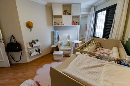 Apartamento à venda com 285m², 4 quartos e 4 vagasSuíte 4