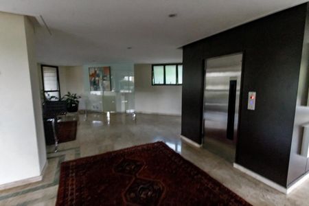 Apartamento à venda com 285m², 4 quartos e 4 vagasHall de entrada