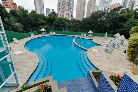 Apartamento à venda com 285m², 4 quartos e 4 vagasÁrea comum - Piscina