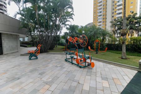 Apartamento à venda com 285m², 4 quartos e 4 vagasAcademia