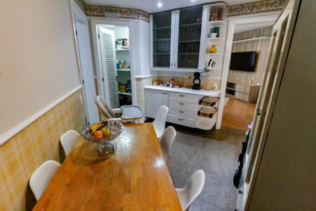 Apartamento à venda com 285m², 4 quartos e 4 vagasCopa