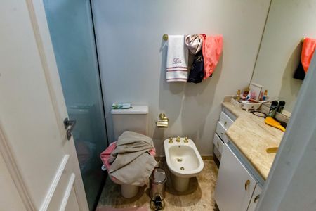 Apartamento à venda com 285m², 4 quartos e 4 vagasBanheiro da Suíte 3