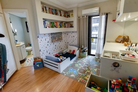 Apartamento à venda com 285m², 4 quartos e 4 vagasSuíte 2