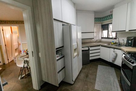 Apartamento à venda com 285m², 4 quartos e 4 vagasCozinha - Armários