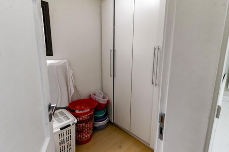Apartamento à venda com 285m², 4 quartos e 4 vagasQuarto de Serviço 2