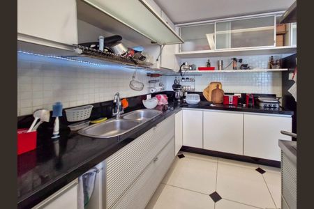 Apartamento à venda com 232m², 3 quartos e 2 vagas