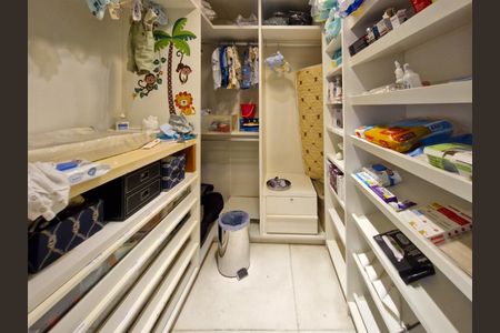 Apartamento à venda com 232m², 3 quartos e 2 vagas