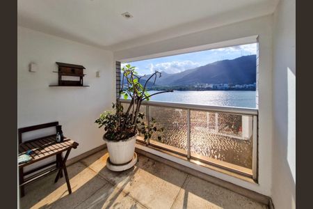 Apartamento à venda com 232m², 3 quartos e 2 vagas