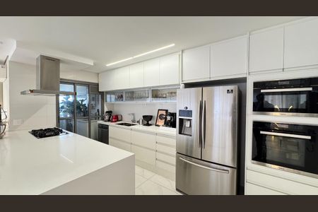 Apartamento à venda com 131m², 3 quartos e 2 vagas