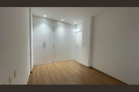 Apartamento à venda com 3 quartos, 213m² em Savassi, Belo Horizonte