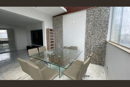 Apartamento à venda com 3 quartos, 213m² em Savassi, Belo Horizonte