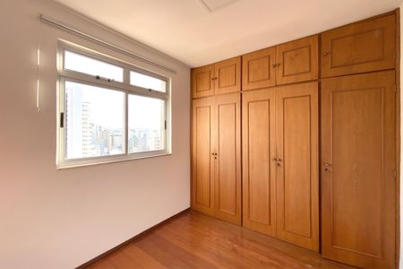 Suite de apartamento para alugar com 1 quarto, 50m² em Carmo, Belo Horizonte