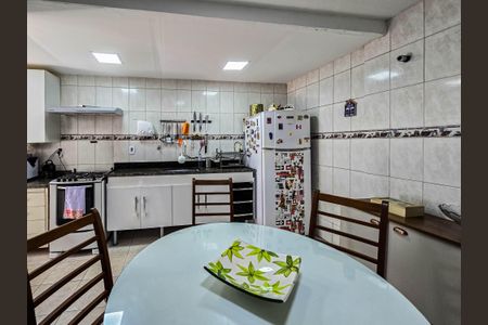 Apartamento para alugar com 98m², 2 quartos e 1 vagaCozinha
