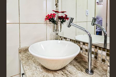 Banheiro Social de apartamento para alugar com 2 quartos, 98m² em Vila Branca, Jacareí