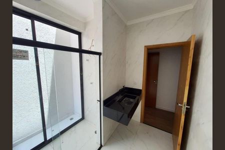 Casa à venda com 170m², 3 quartos e 2 vagas