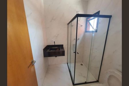 Casa à venda com 170m², 3 quartos e 2 vagas