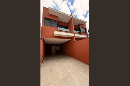 Casa à venda com 170m², 3 quartos e 2 vagas
