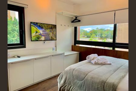Apartamento para alugar com 31m², 1 quarto e 1 vaga Apartamento para alugar com 31m², 1 quarto e 1 vagaSala / Quarto
