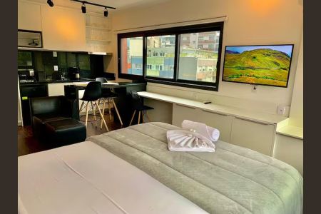 Sala / Quarto de apartamento à venda com 1 quarto, 31m² em Petrópolis, Porto Alegre