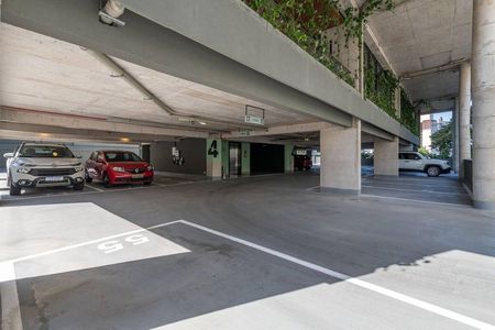 Apartamento para alugar com 31m², 1 quarto e 1 vaga Apartamento para alugar com 31m², 1 quarto e 1 vagaEstacionamento