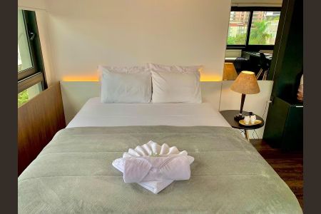 Sala / Quarto de apartamento à venda com 1 quarto, 31m² em Petrópolis, Porto Alegre