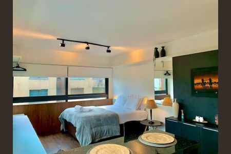 Apartamento para alugar com 31m², 1 quarto e 1 vaga Apartamento para alugar com 31m², 1 quarto e 1 vagaSala / Quarto